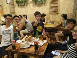 翁牛特烧烤加盟,学烧烤技术,开烧烤店多少钱疯狂烤翅加盟